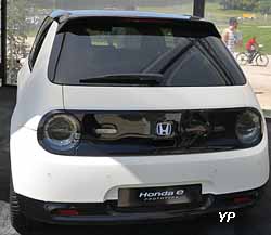 Honda e