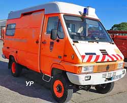 Renault B70 4x4 ambulance (VSAB)