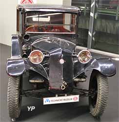 Tatra 11 berline 2 portes