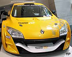 Renault Megane Trophy V6