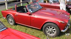 Triumph TR4 A IRS Surrey-Top