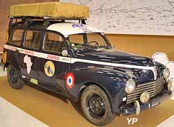 Peugeot 203 commerciale raid Le Cap-Alger-Paris