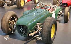 Lotus 18