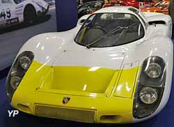 Porsche 907 usine