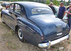 Bentley type R saloon James Young