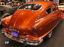 Nash Ambassador Custom Sedan