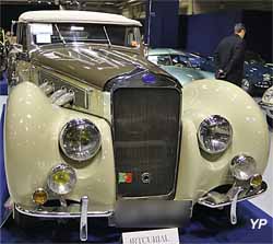 Delage D8-120 cabriolet Vanvooren