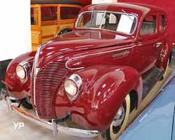 Ford V8 1939 Standard (922A) / Deluxe (91A)