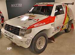 Mitsubishi Pajero Paris-Dakar usine