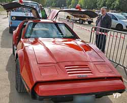 Bricklin (General Vehicle) SV-1