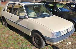 Peugeot 205