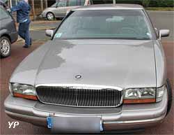 Buick Park Avenue sedan