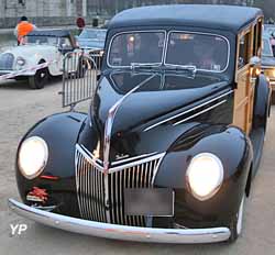 Ford V8 1939 Deluxe Station Wagon