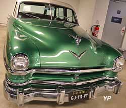 Chrysler Saratoga Town and Country Wagon