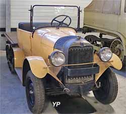Citroën chenillette Kégresse P7 T Forestière