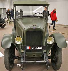 Autochenille Citroën P17 tracteur d'artillerie