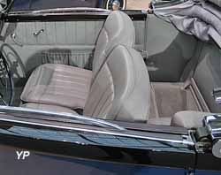 Mercedes-Benz 230 (W143) cabriolet A