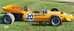 McLaren M9A