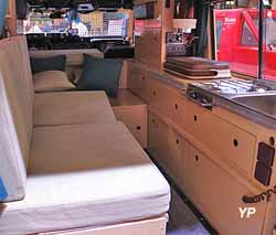 Land Rover Series III 109 D Camel Trophy