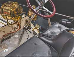 American LaFrance Type 5 Double Tank Combination