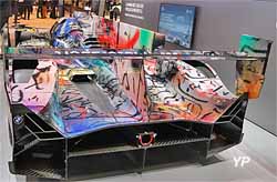BMW M Hybrid V8 Artcar Julie Mehretu