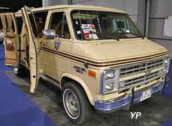 Chevrolet Chevy Van G20 Explorer Conversion Van