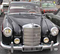 Mercedes 220 S (ponton) coupé