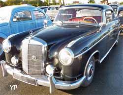 Mercedes 220 S (ponton) coupé