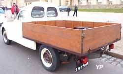 Peugeot 203 camionnette U8 ridelles bois