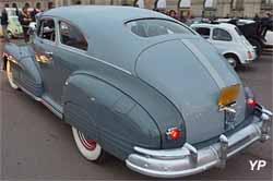 Pontiac Streamliner 8 Sedan Coupé