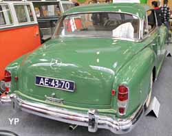 Mercedes 300d (W189) berline