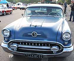 Oldsmobile Holiday (2 portes) Ninety Eight - 1955