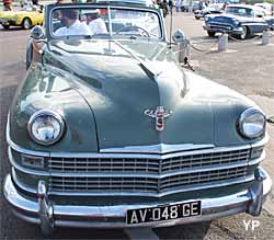 Chrysler Town and Country convertible