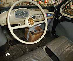 Renault 4 CV Pie portes découpées