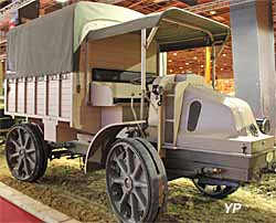 Ford T ambulance militaire